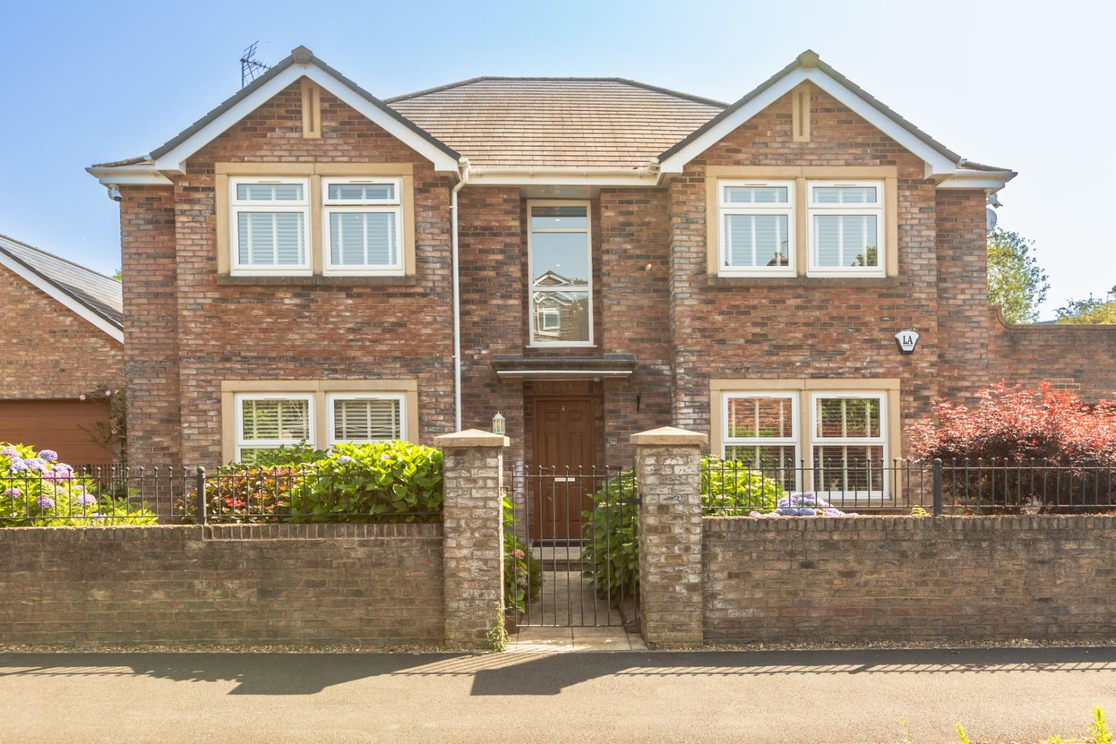 Moorland Avenue, Newton, Mumbles, SA3 4UA